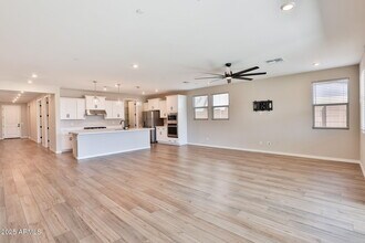 2704 N 216th Ave in Buckeye, AZ - Foto de edificio - Building Photo