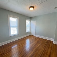 1047 Park St SW in Grand Rapids, MI - Building Photo - Building Photo