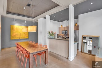 2801 1st Ave, Unit 711 in Seattle, WA - Building Photo - Building Photo