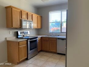 16906 S Cedarwood Ln in Phoenix, AZ - Building Photo - Building Photo