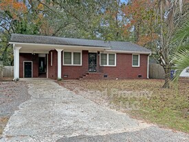 1522 Joan St in Charleston, SC - Building Photo