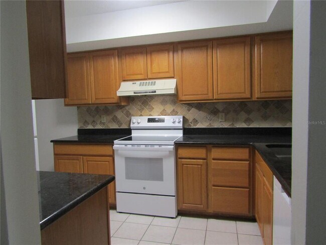 6191 Timberlake Dr in Sarasota, FL - Building Photo - Building Photo