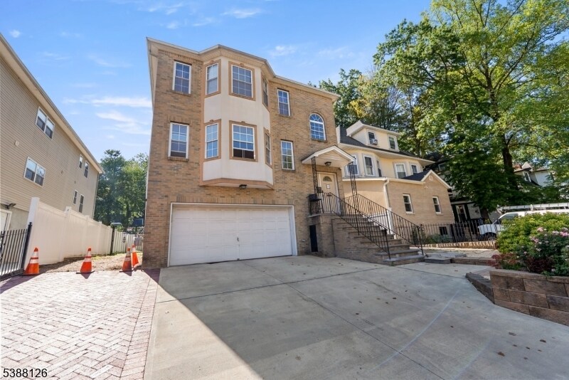 75 Lenox Ave in East Orange, NJ - Building Photo