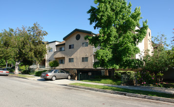 500 Oak St in Glendale, CA - Building Photo - Building Photo