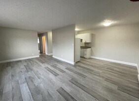 Hawthorn Place Apartments in Sault Ste Marie, ON - Building Photo