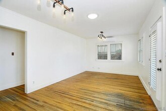 4524 Maryland Ct in San Diego, CA - Foto de edificio - Building Photo