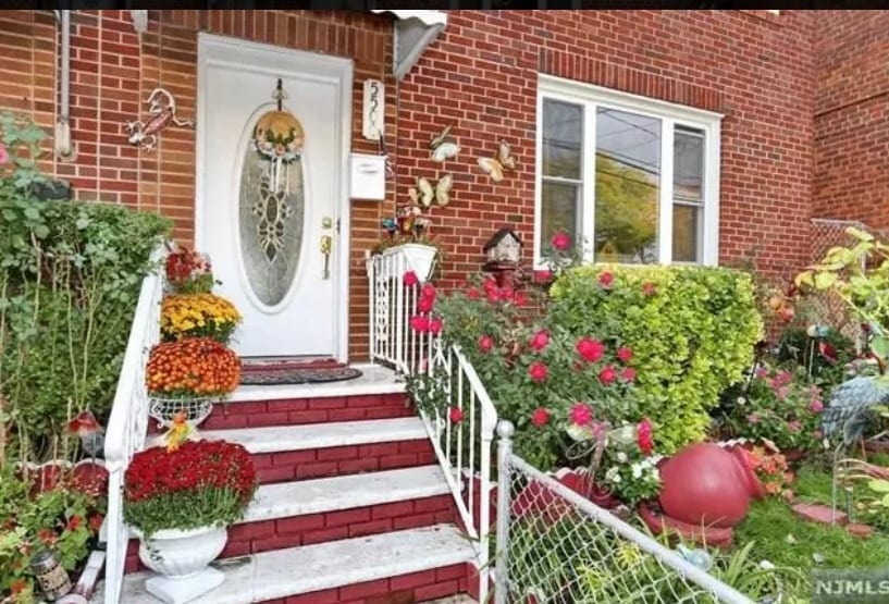 5500 Park Ave, Unit 2nd floor in West New York, NJ - Foto de edificio