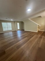 151 Binnacle Ct in Willis, TX - Building Photo