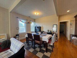 28 Quirk St in Watertown, MA - Building Photo - Building Photo