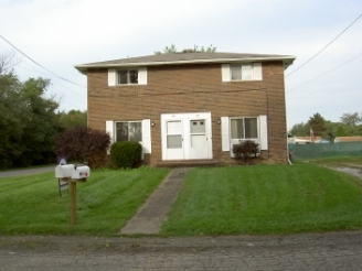 3003-3005 Coventry Blvd NE in Canton, OH - Building Photo