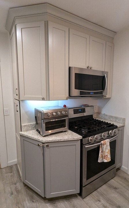 21 Ericsson St, Unit 1 in Cambridge, MA - Building Photo