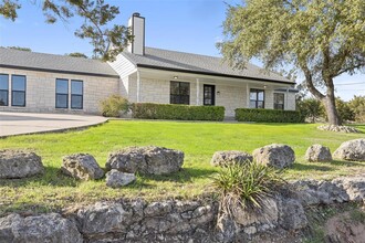 700 Newport Dr in Spicewood, TX - Building Photo - Building Photo