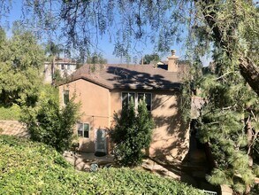 2485 Amelia Ct in Signal Hill, CA - Building Photo - Building Photo