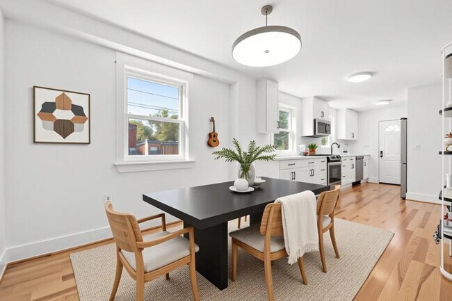 29 Beaconwood Rd in Newton, MA - Building Photo - Building Photo