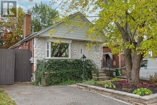 651 Cosburn Ave. in Toronto, ON - Building Photo