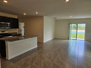 35711 Sunflower Hl Dr in Zephyrhills, FL - Building Photo - Building Photo