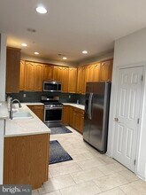 127 Birchwood Dr in West Chester, PA - Building Photo - Building Photo