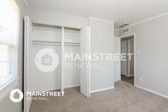 4030 Kalmar Dr in Indianapolis, IN - Building Photo - Building Photo