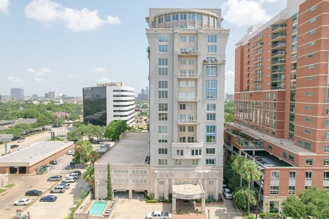 property at 2520 Robinhood St