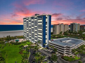 58 N Collier Blvd in Marco Island, FL - Foto de edificio - Building Photo
