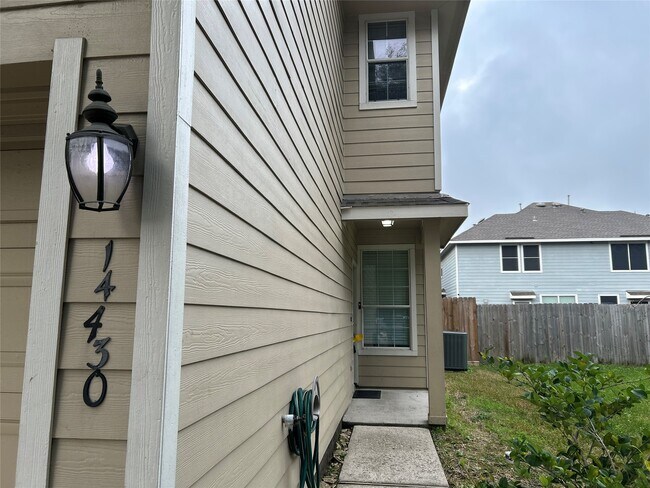 14430 Fairbuff Ln in Houston, TX - Building Photo - Building Photo