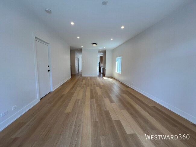 2042 W Washington Blvd in Chicago, IL - Building Photo - Building Photo
