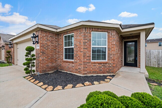 9811 Texas Cut Ln in Arcola, TX - Building Photo - Building Photo