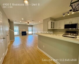 6900 E Riverside Dr-Unit -Unit 8 in Austin, TX - Building Photo - Building Photo