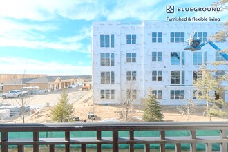 1 Avalon Way in Plymouth, MA - Foto de edificio - Building Photo