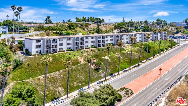 property at 3606 Vista Rey
