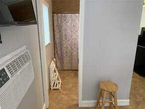 2021 SW 38th Ave in Fort Lauderdale, FL - Building Photo - Building Photo