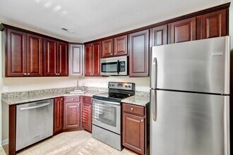 4372 Great Oak Dr in North Charleston, SC - Building Photo - Building Photo