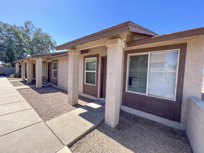 115 W Inglewood St in Mesa, AZ - Foto de edificio - Building Photo