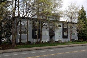 Queens Gate Apartments in Vancouver, BC - Building Photo