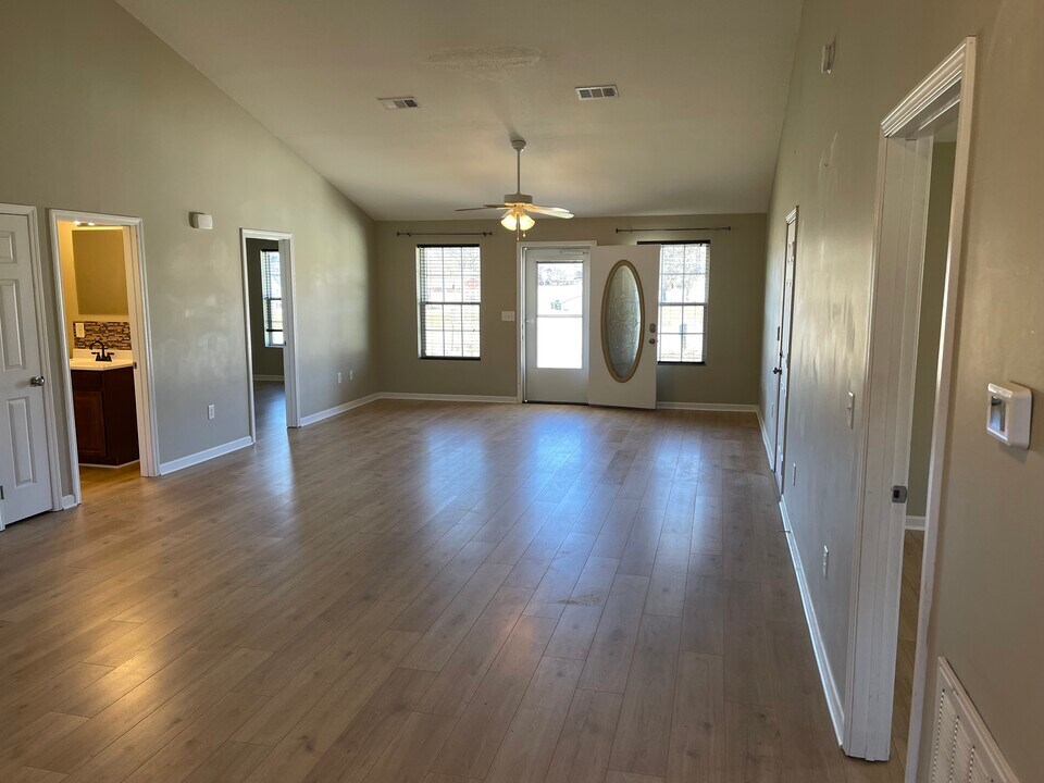 101 Maple Crest in Greeneville, TN - Building Photo