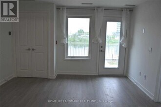 155-155 Downsview Park Blvd in Toronto, ON - Building Photo - Building Photo