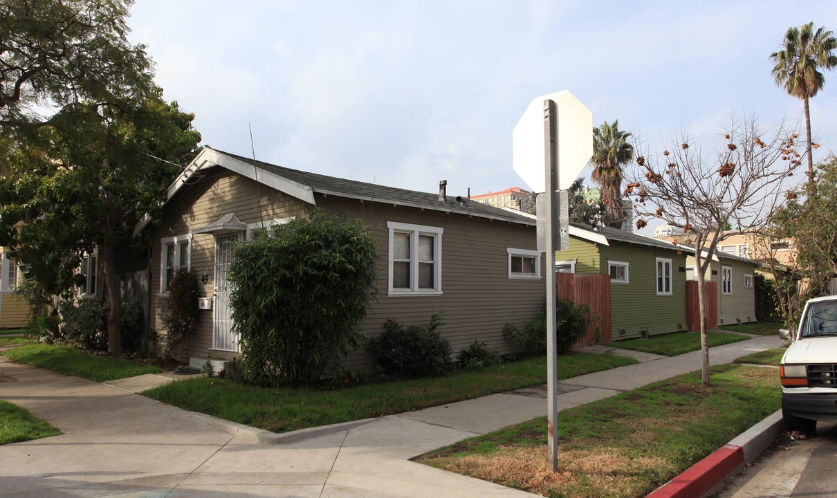 1060 E 1st St in Long Beach, CA - Foto de edificio