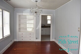 1482 34th St in Sacramento, CA - Building Photo - Building Photo