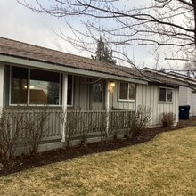 1444 NW Canyon Dr in Redmond, OR - Building Photo - Building Photo