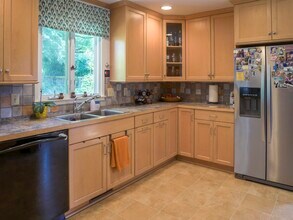 703 Longview St in Greensboro, NC - Building Photo - Building Photo