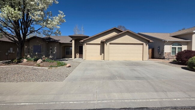 property at 2518 Pierce Ave