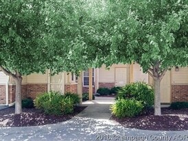 3854 Thornhill Cir in Champaign, IL - Building Photo