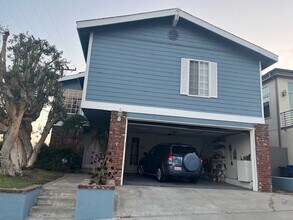 1501 Silver St in Hermosa Beach, CA - Foto de edificio - Building Photo
