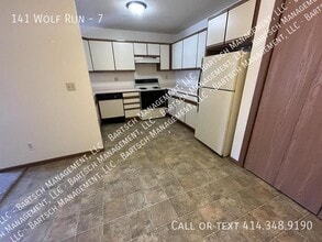 141 Wolf Run in Mukwonago, WI - Building Photo - Building Photo