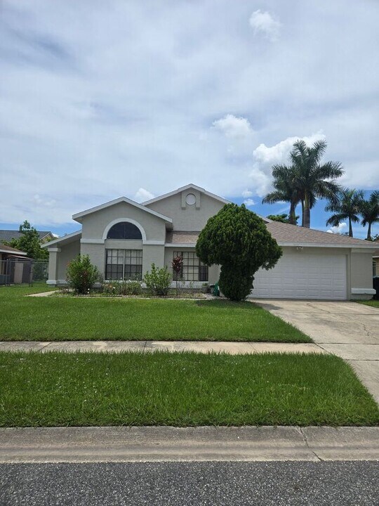 838 Honolulu Woods Ln in Orlando, FL - Building Photo