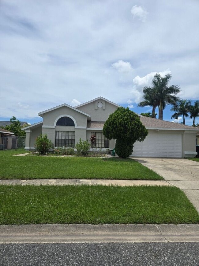 property at 838 Honolulu Woods Ln