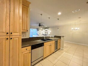 1135 Arlynn Ln in Virginia Beach, VA - Building Photo - Building Photo