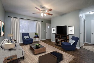 514 NE Corder St in Lee's Summit, MO - Building Photo