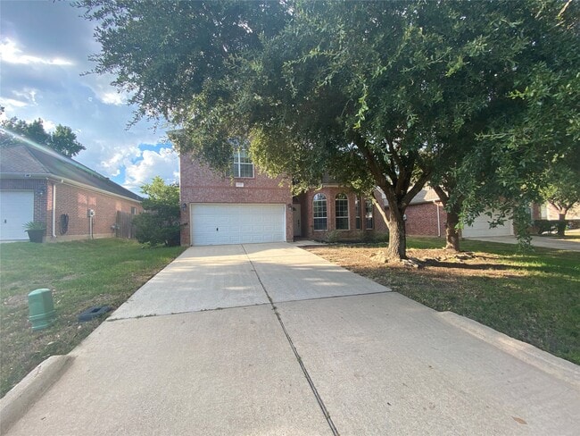 9210 Hidden Lake E Dr