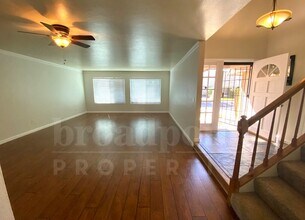 470 Via Arboles in San Marcos, CA - Building Photo - Building Photo